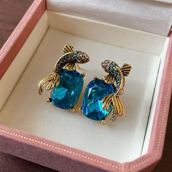 💙 Heidi DAUS Elegant Gold and Blue Swarovski crystal Fish Earrings 💙 - Picture 5 of 7